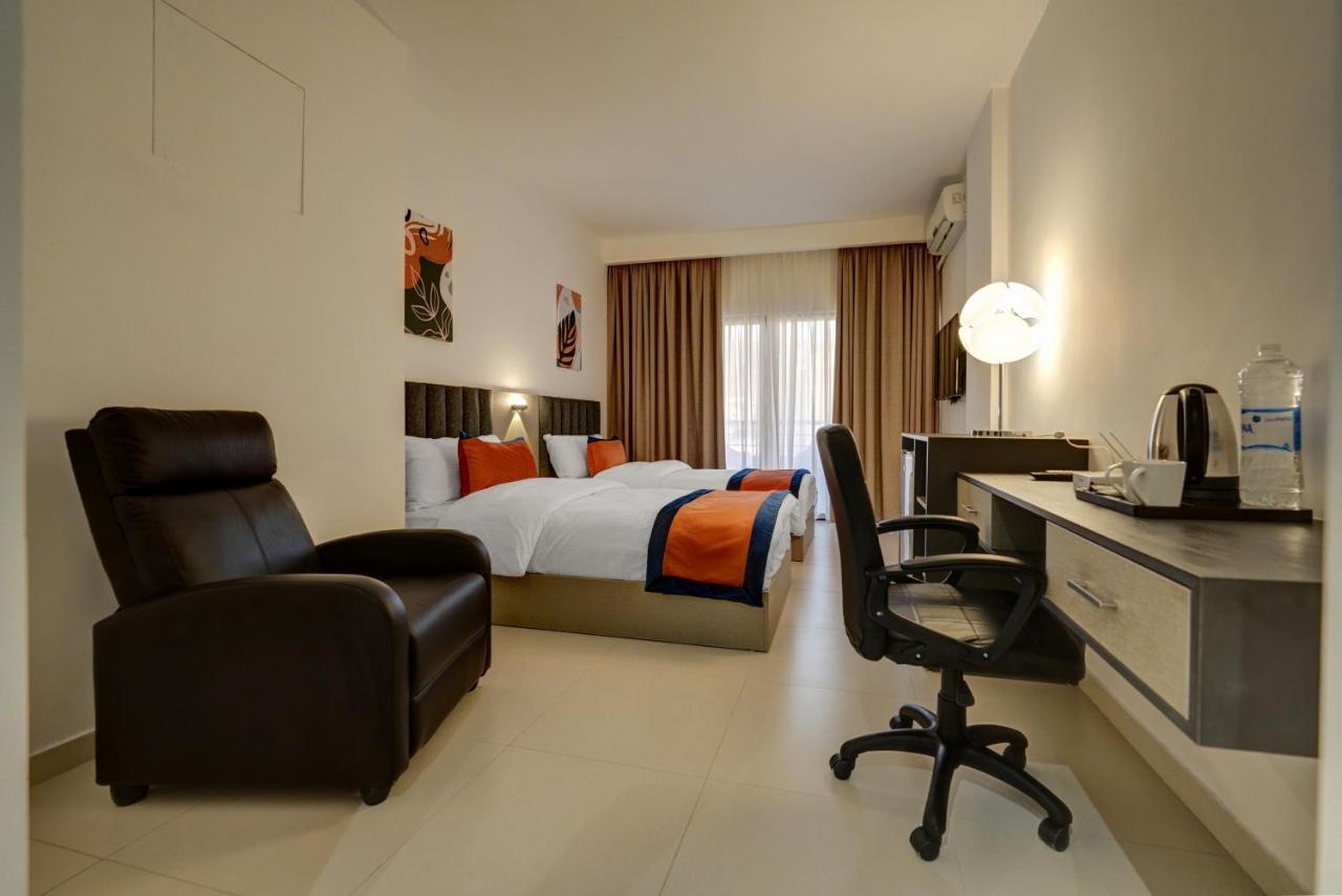 The Loft Hotel By Fhm Άκαμπα Εξωτερικό φωτογραφία